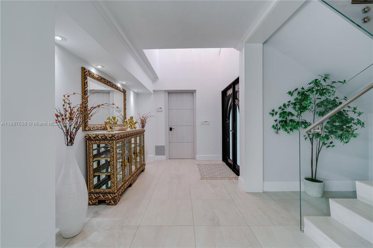 Interior, Recessed Lighting
