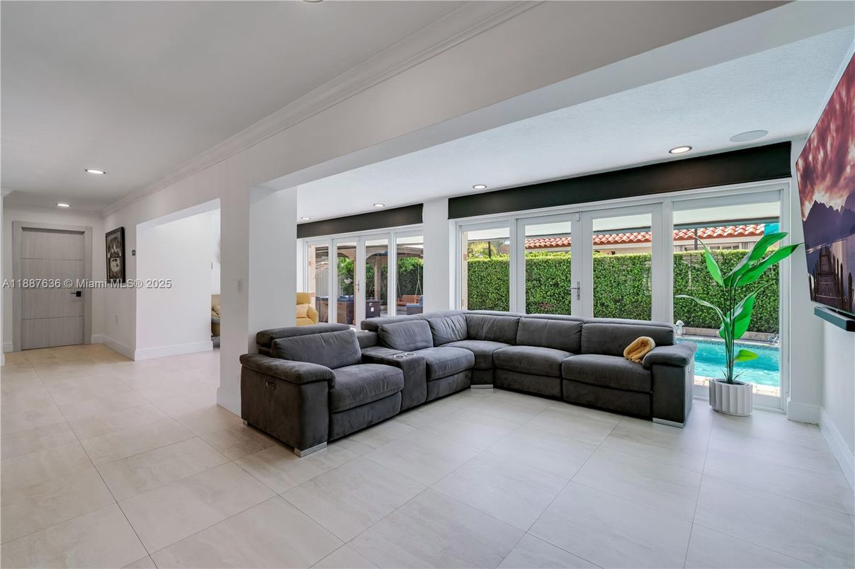 Interior, Living room, Recessed Lighting