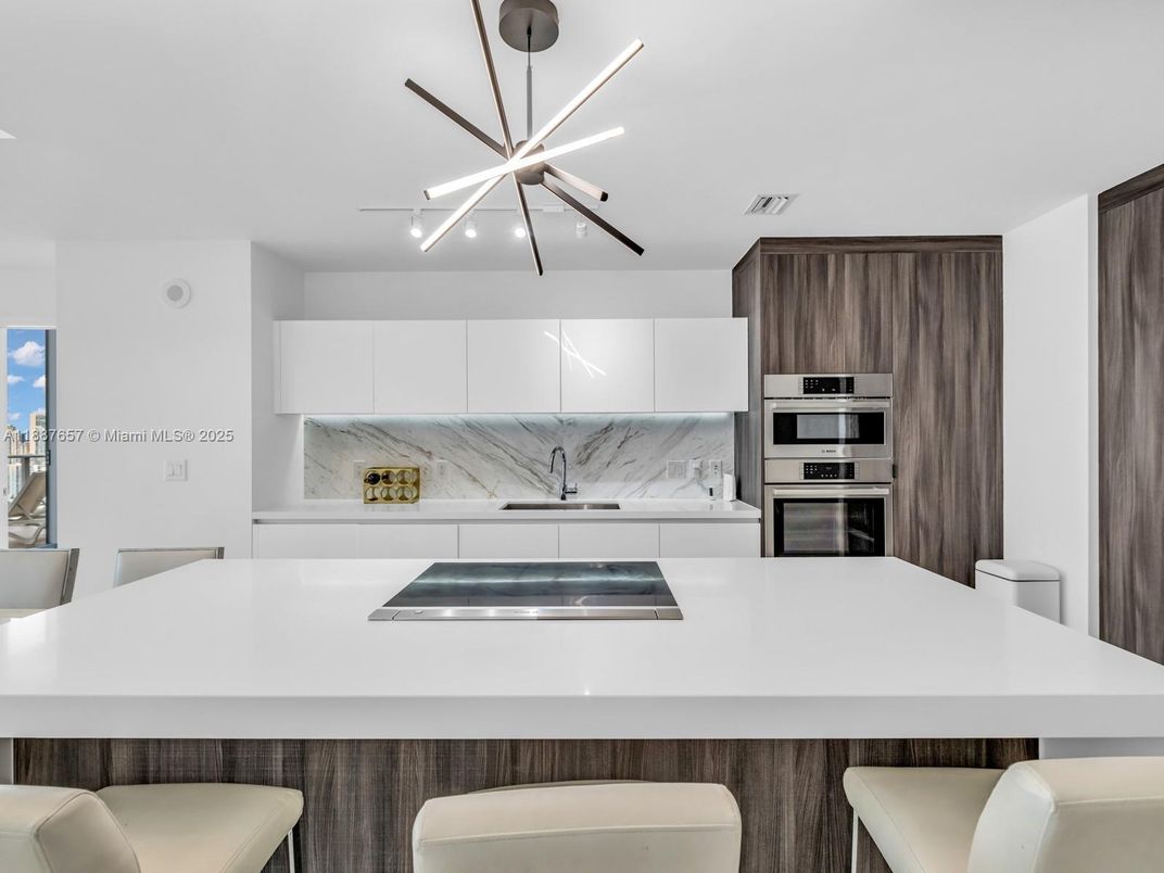 Interior, Kitchen, Pendant Lights, Stainless Steel Appliances