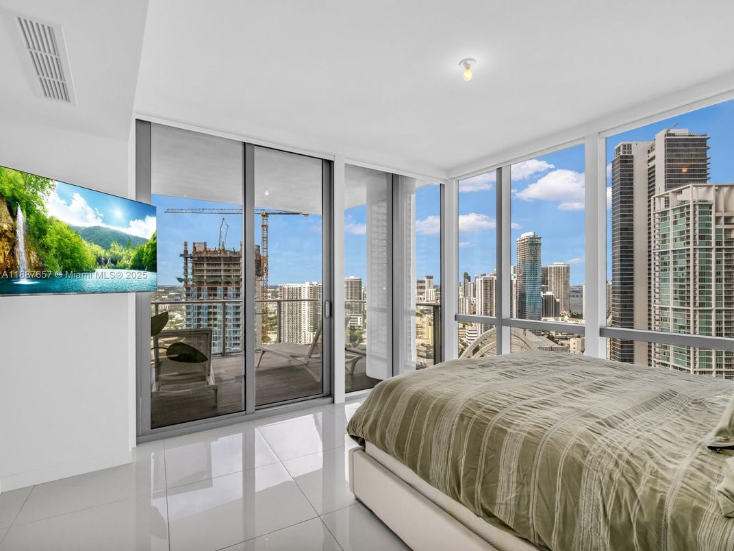 Water, Interior, Bedroom, Other, Skyline