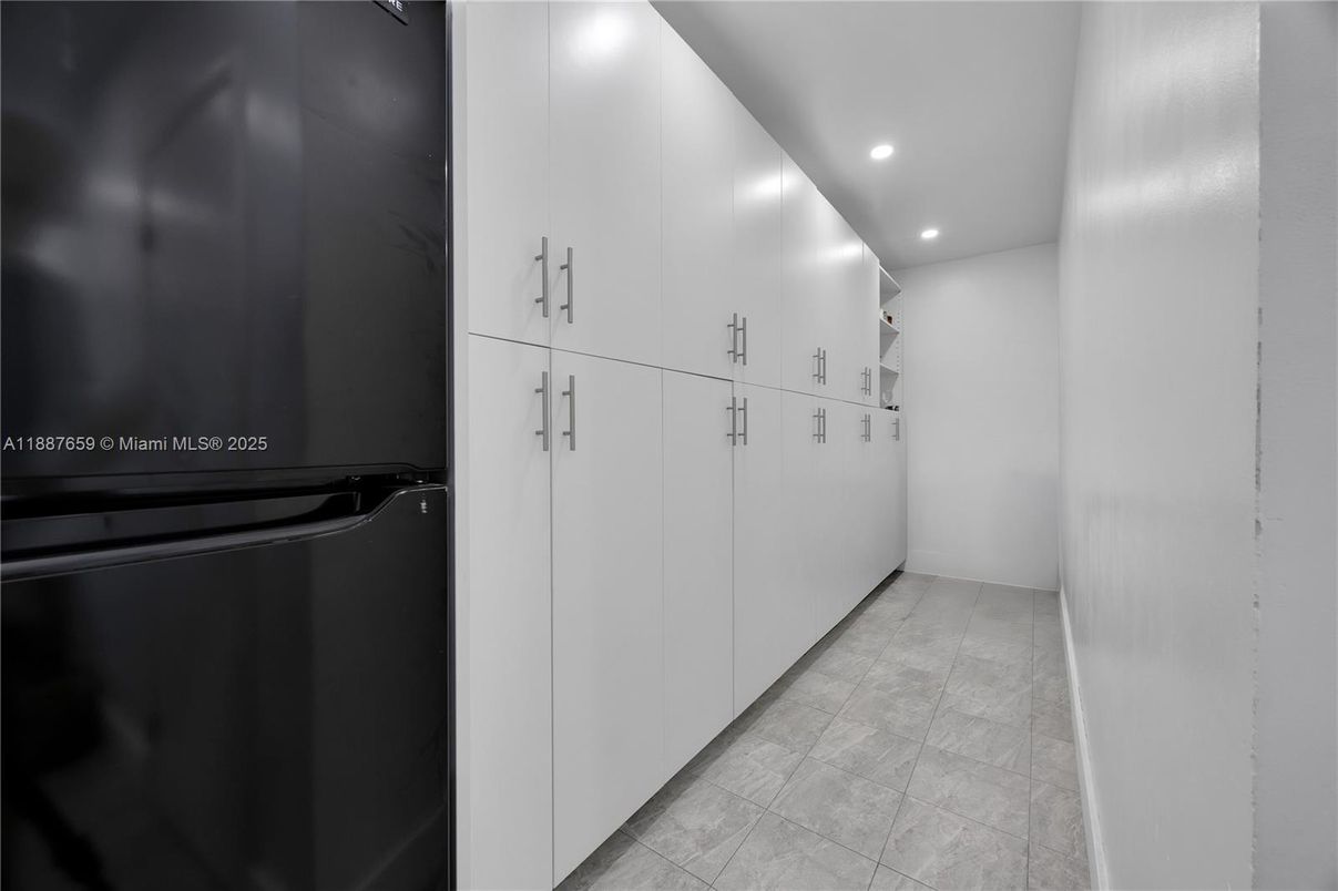 Interior, Recessed Lighting