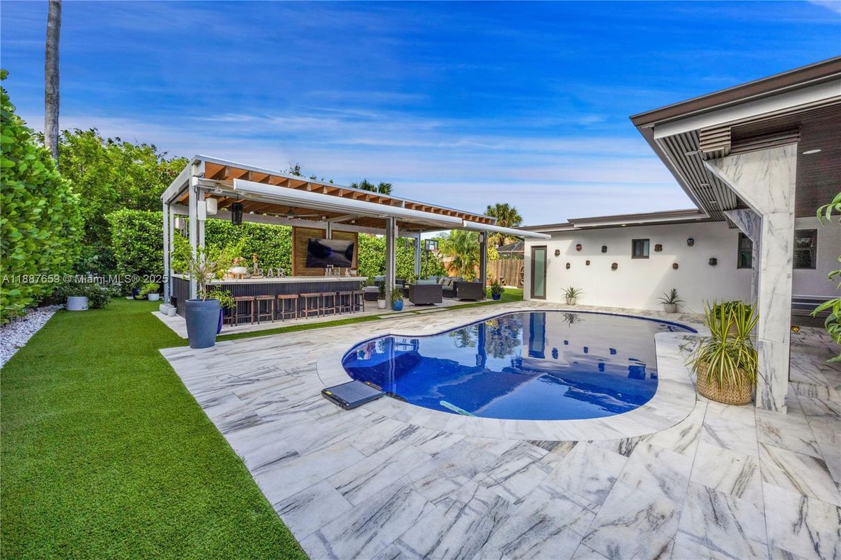 Backyard, Exterior, Pool