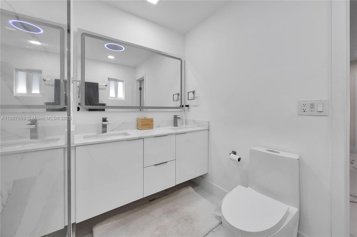 Bathroom, Dual Sink Vanities, Glass Shower, Interior, Recessed Lighting