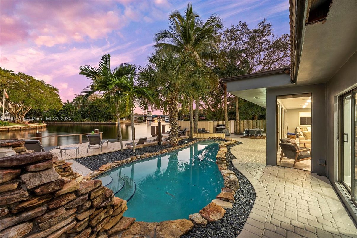Exterior, Pool, Water