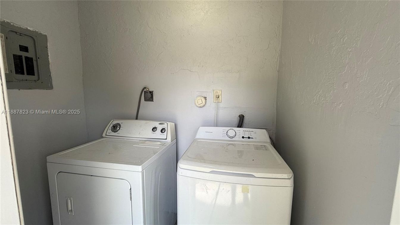 Interior, Utility Closets, Washer
