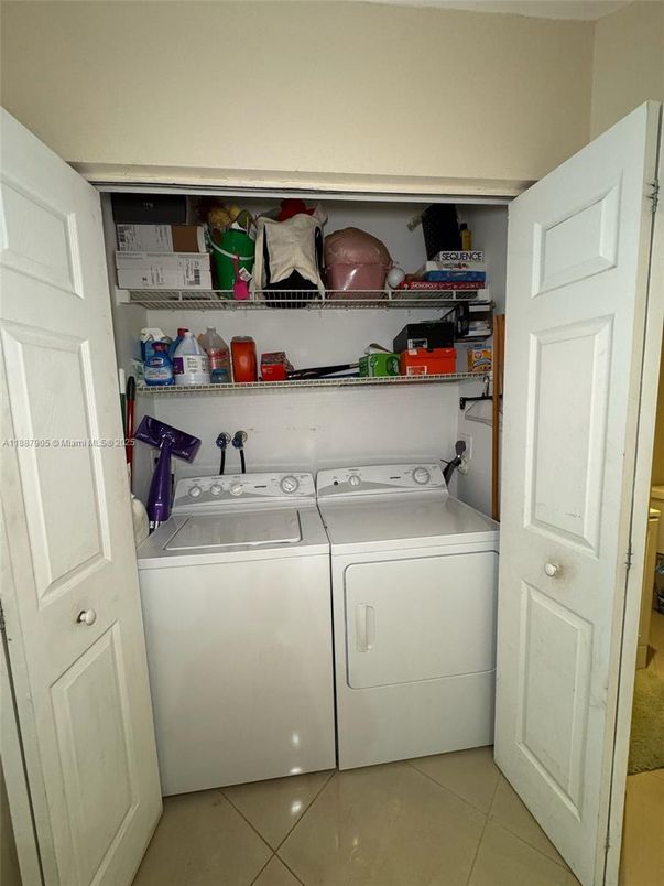Interior, Utility Closets, Washer