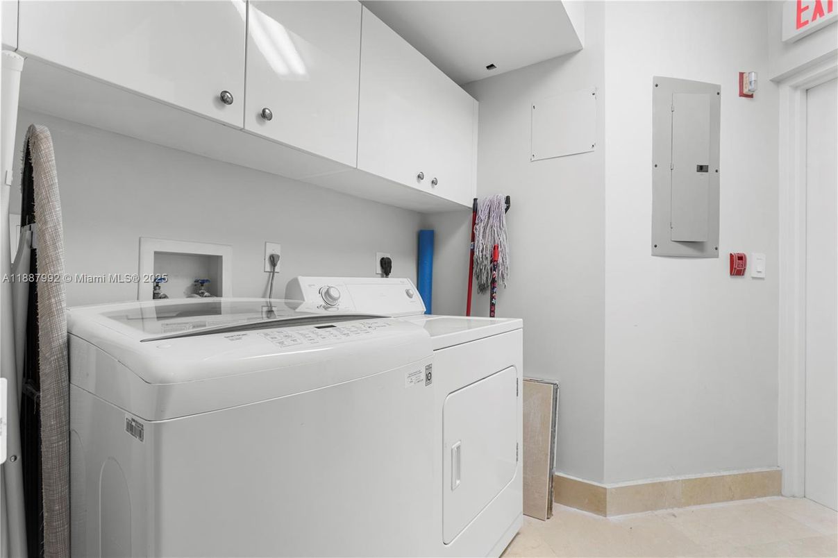 Interior, Washer