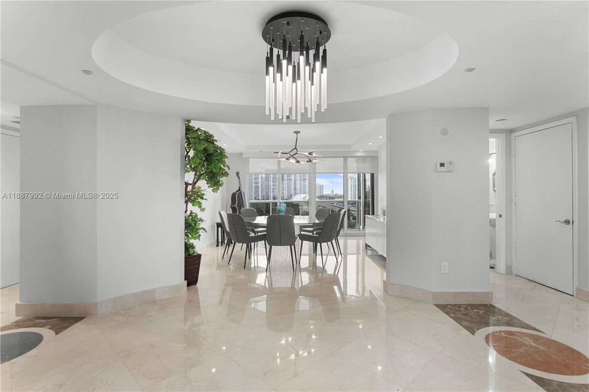 Dining room, Interior, Pendant Lights
