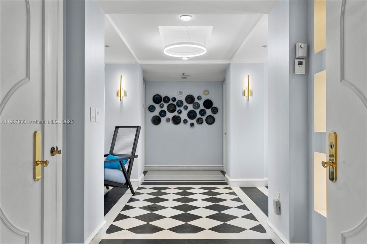 Interior, Recessed Lighting