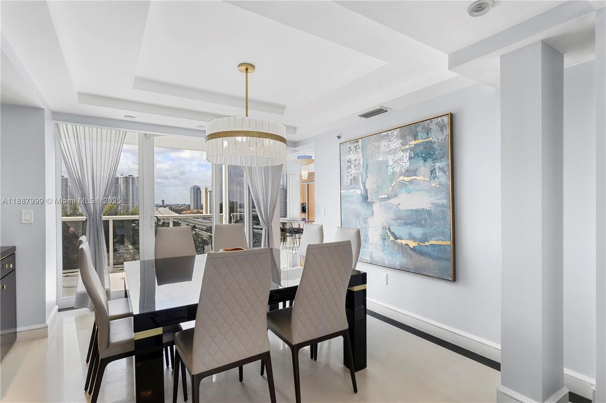 Chandelier, Dining room, Interior