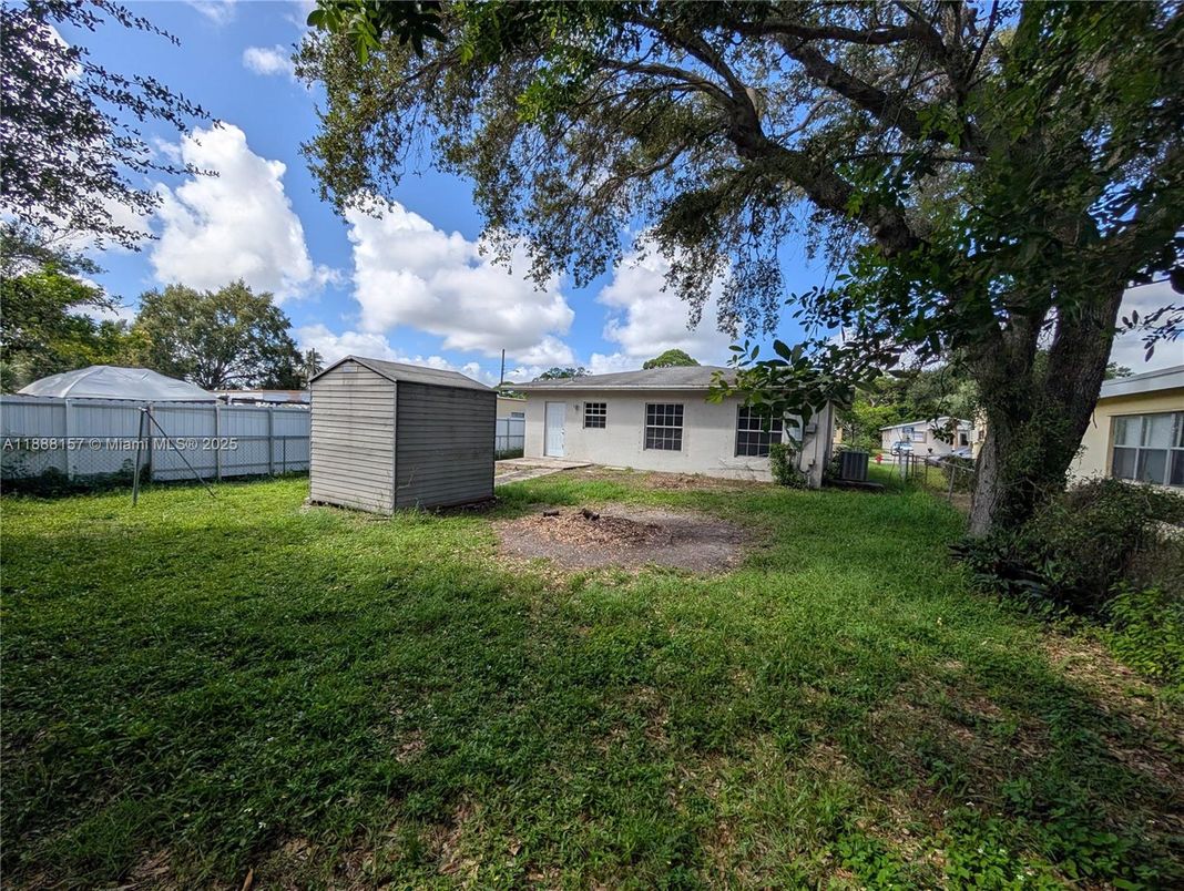 Backyard, Exterior