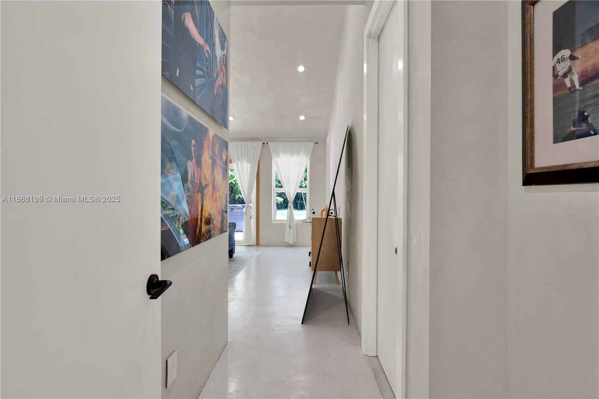 Interior, Recessed Lighting