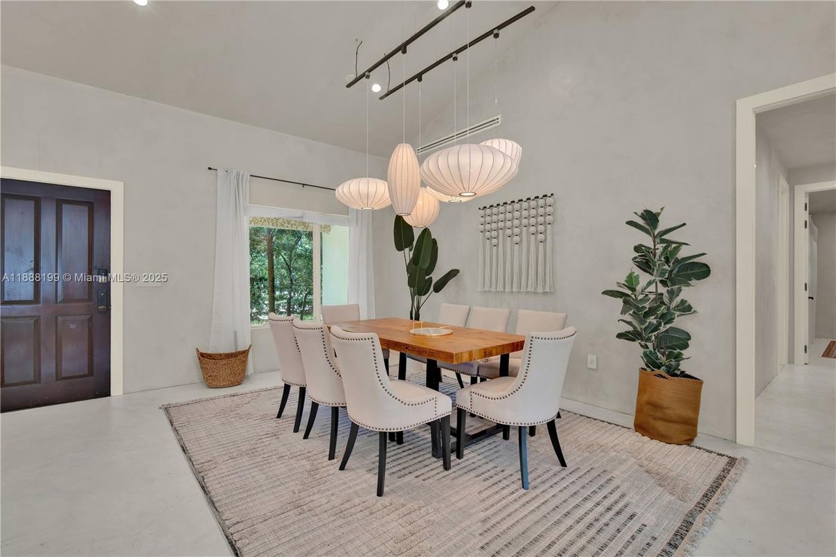 Dining room, Interior, Pendant Lights