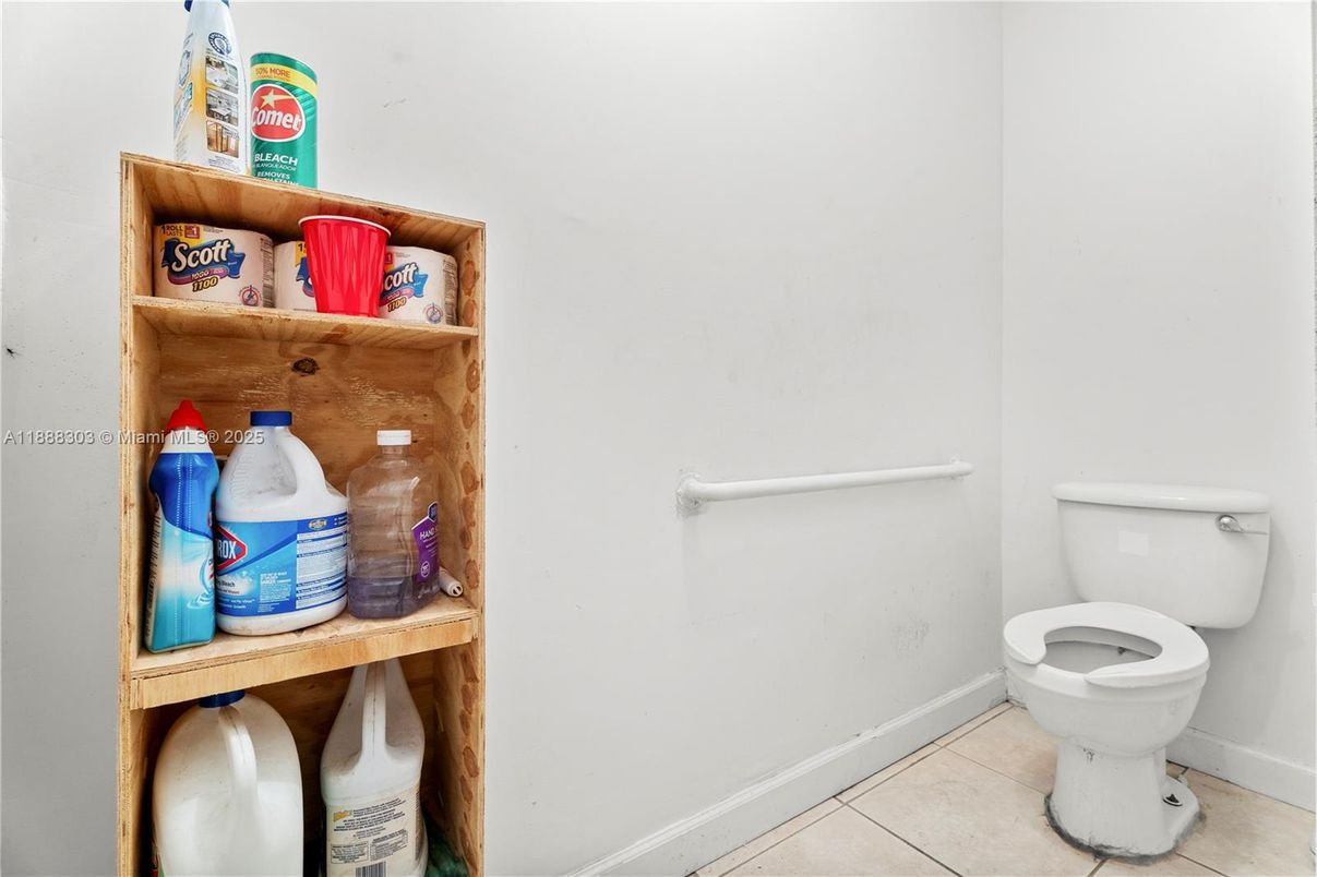 Bathroom, Interior