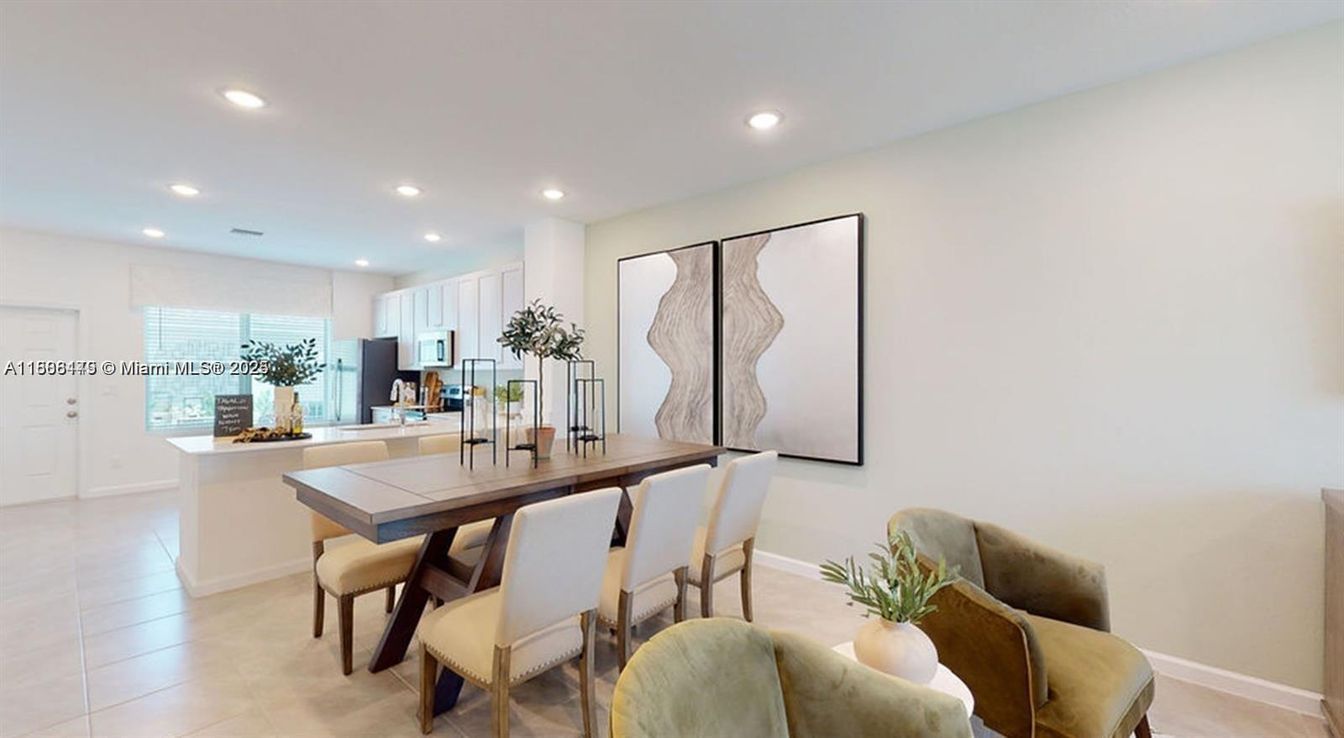 Dining room, Interior, Kitchen, Recessed Lighting