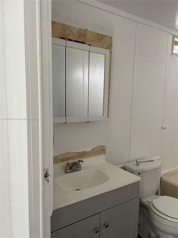 Bathroom, Interior