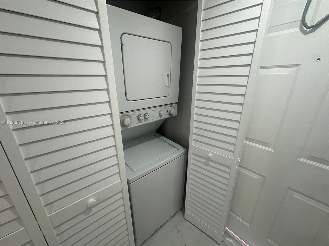 Interior, Utility Closets, Washer