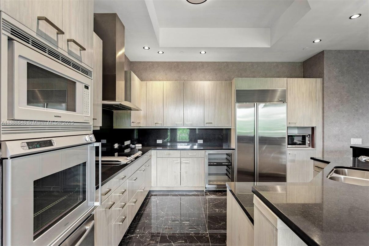 Interior, Kitchen, Marble, Recessed Lighting, Stainless Steel Appliances