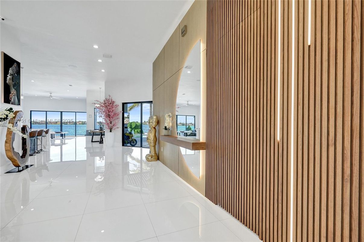 Interior, Recessed Lighting, Water