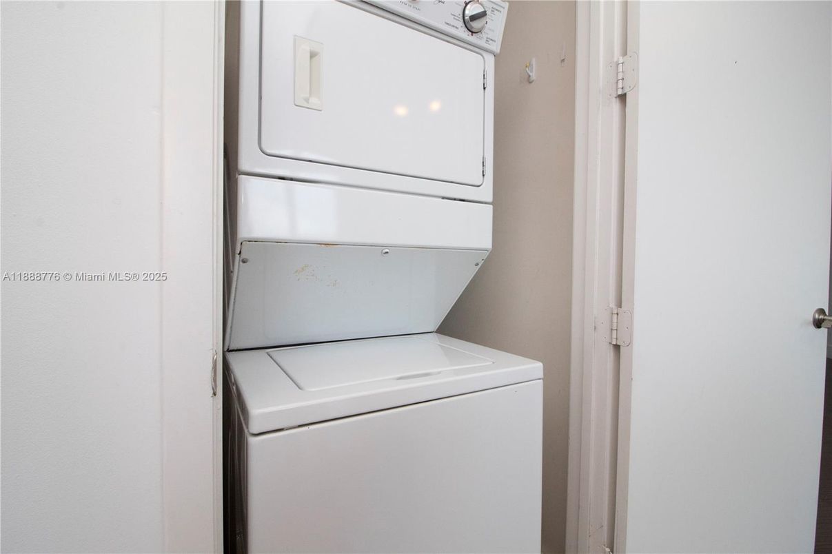 Interior, Utility Closets, Washer