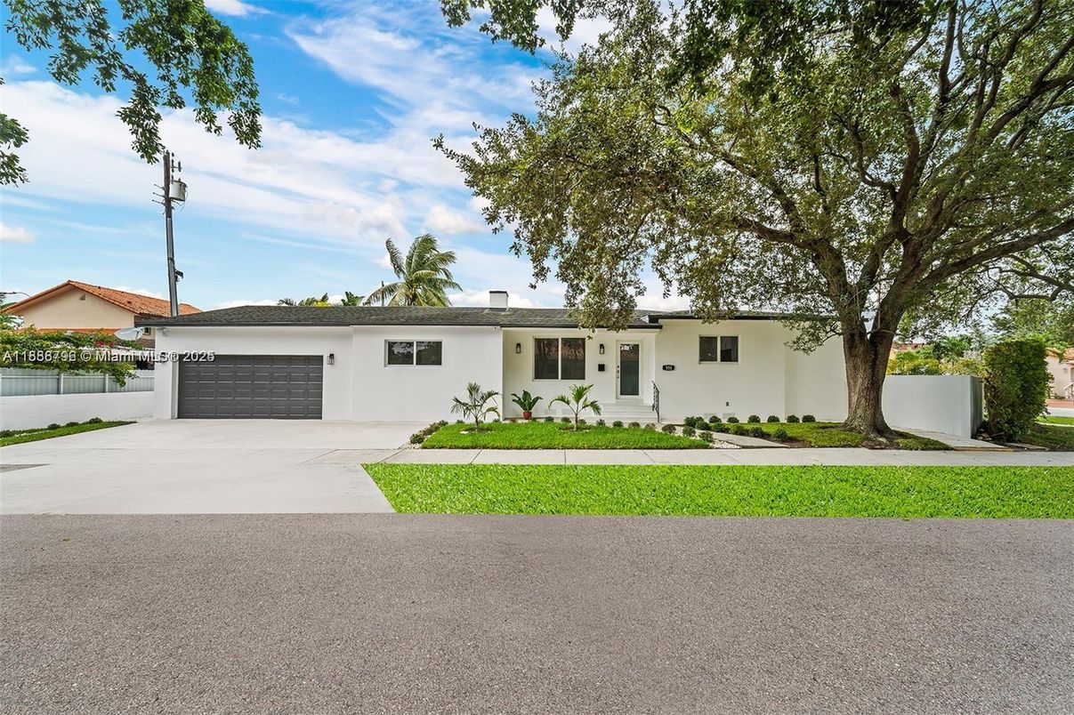 Attached, Backyard, Exterior, Facade, Ranch