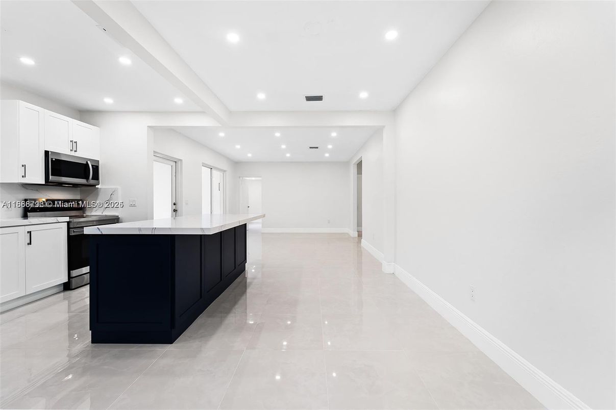 Interior, Kitchen, Recessed Lighting