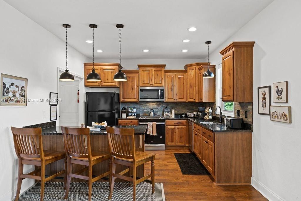 Interior, Kitchen, Pendant Lights, Recessed Lighting, Wood Texture Flooring