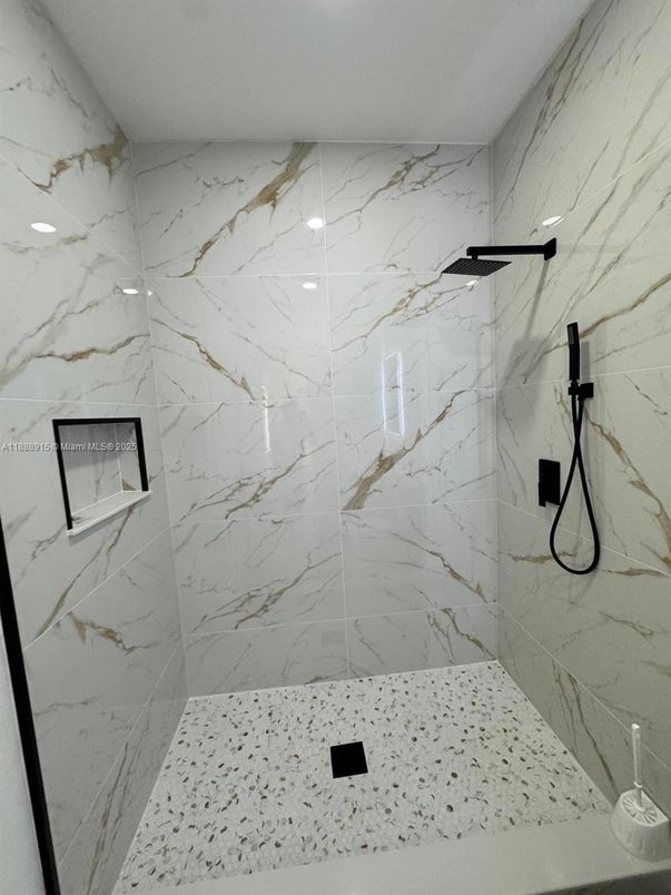 Bathroom, Interior, Marble Walls, Recessed Lighting
