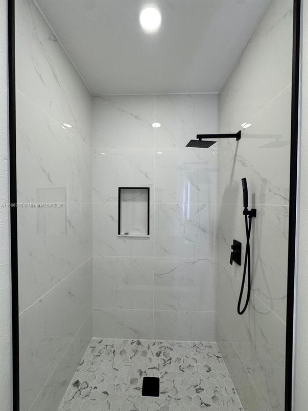 Bathroom, Interior, Marble Walls, Recessed Lighting