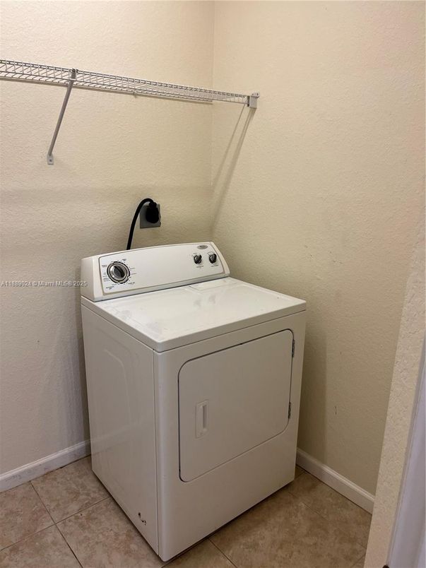 Interior, Washer