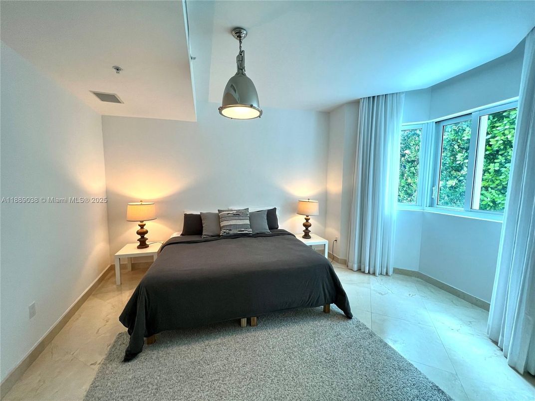 Bedroom, Interior, Pendant Lights