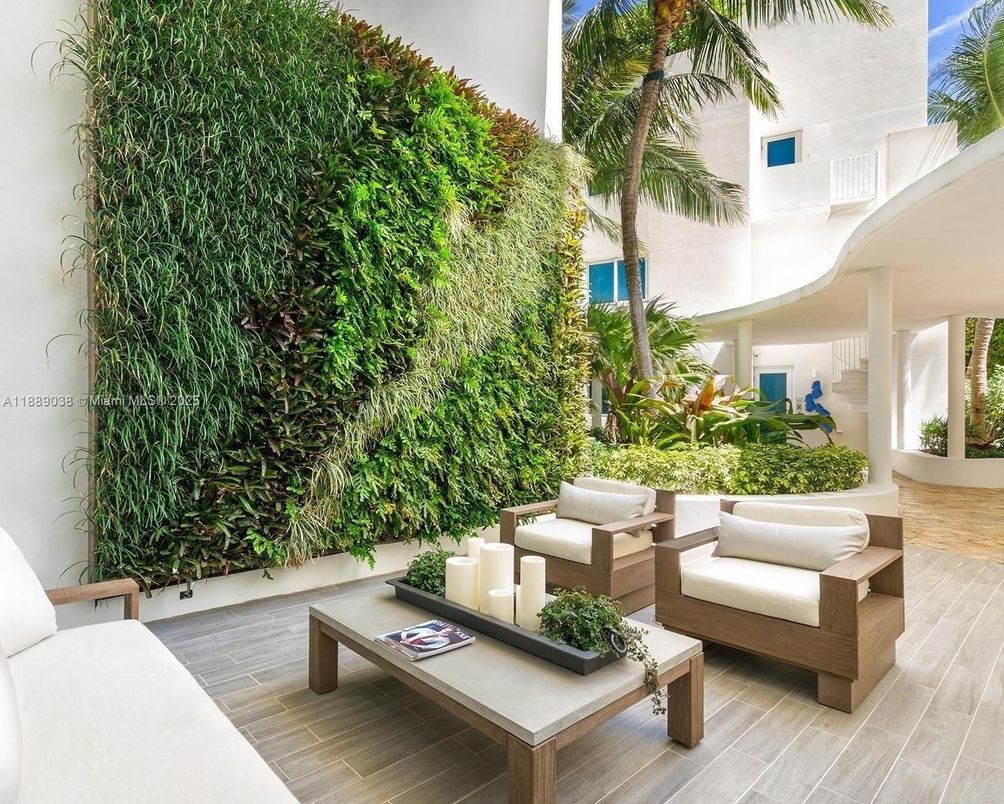 Exterior, Living room, Wood Texture Flooring