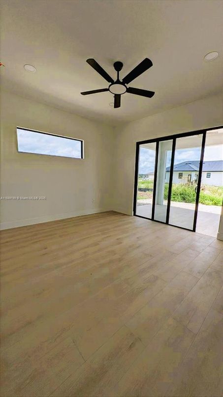 Empty room, Interior, Recessed Lighting, Water, Wood Texture Flooring
