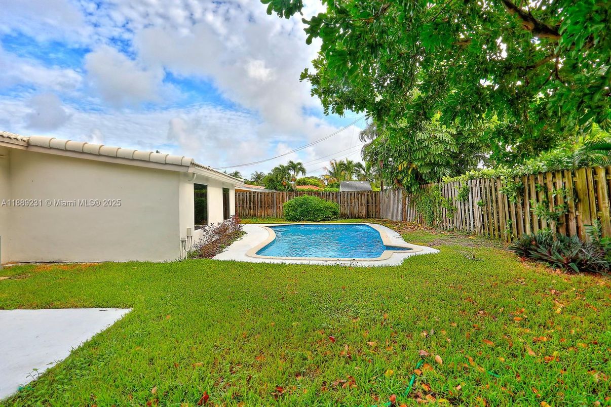 Backyard, Exterior, Pool