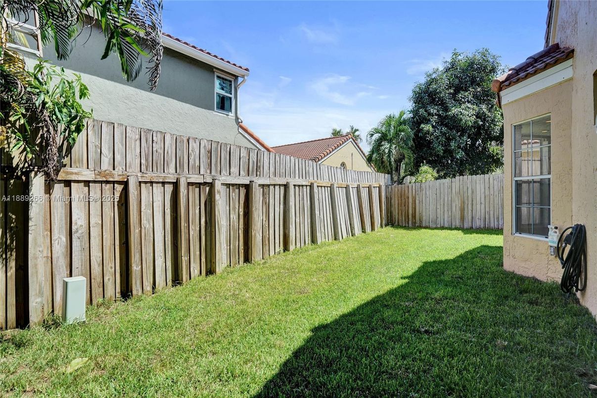 Backyard, Exterior