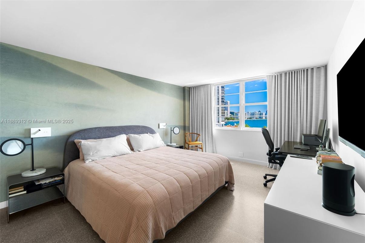 Bedroom, Home Office, Interior, Water