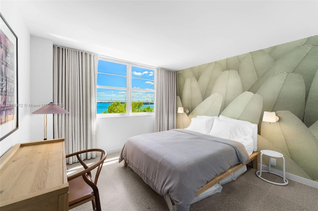 Bedroom, Interior, Water