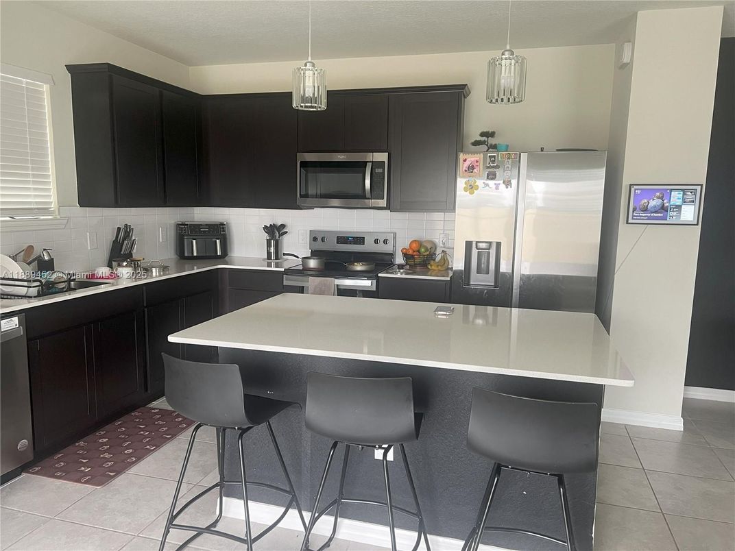 Interior, Kitchen, Pendant Lights, Stainless Steel Appliances