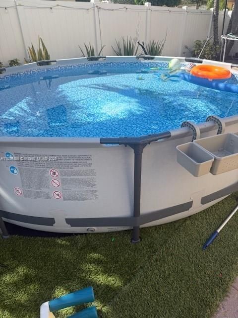 Exterior, Hot Tub, Pool