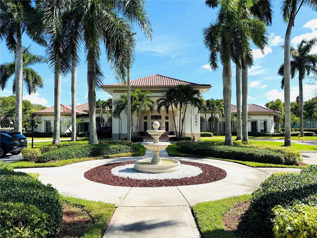 Backyard, Exterior, Facade, Mediterranean