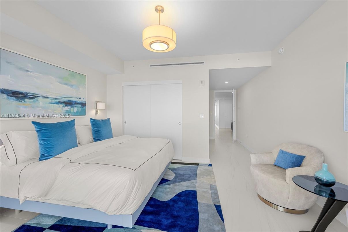 Bedroom, Interior, Recessed Lighting