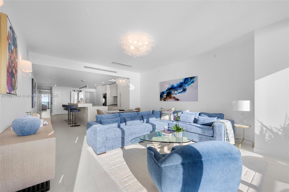 Chandelier, Dining room, Interior, Kitchen, Living room, Pendant Lights, Recessed Lighting