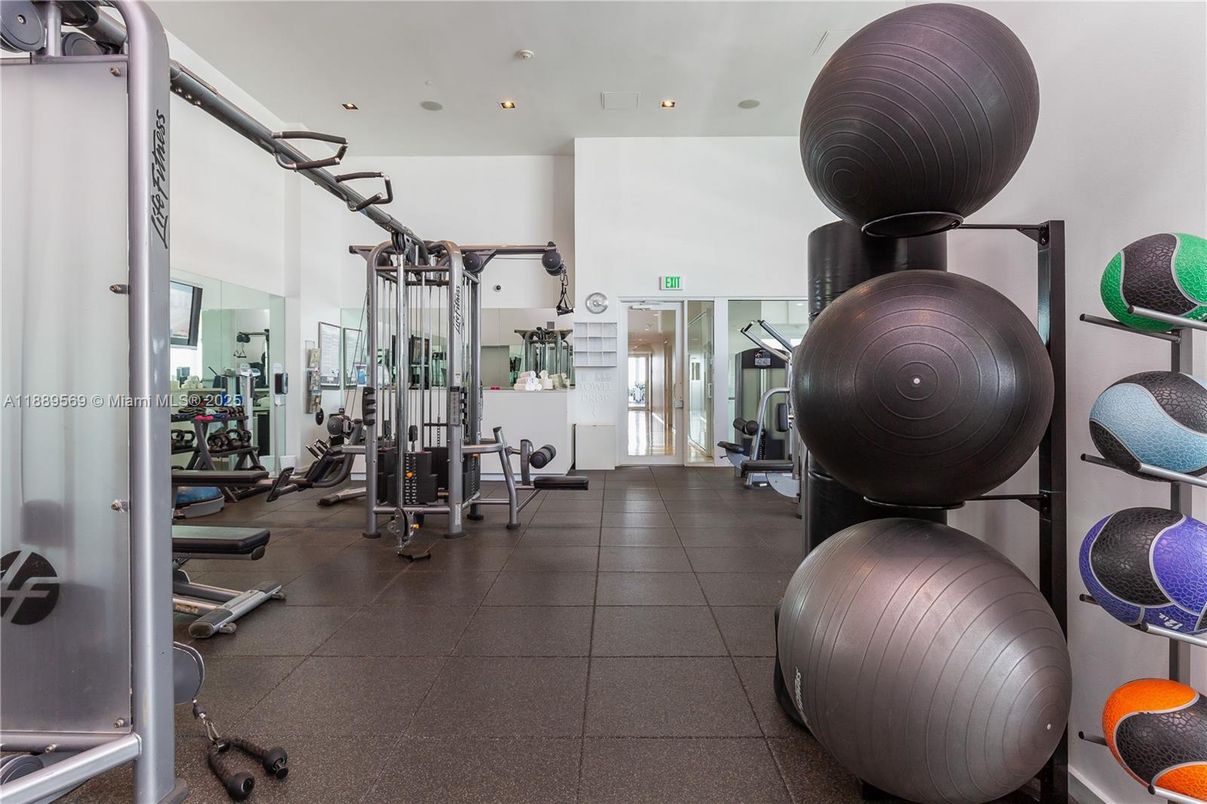 Fitness Equipment, Interior, Recessed Lighting
