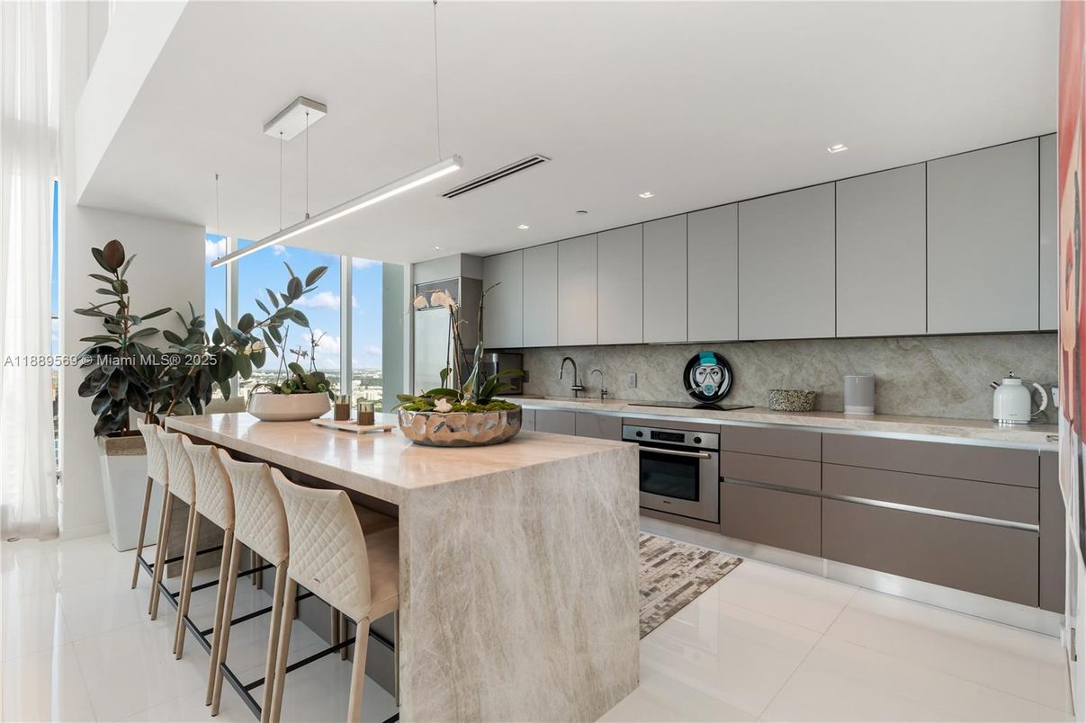 Interior, Kitchen, Pendant Lights, Recessed Lighting, Stainless Steel Appliances