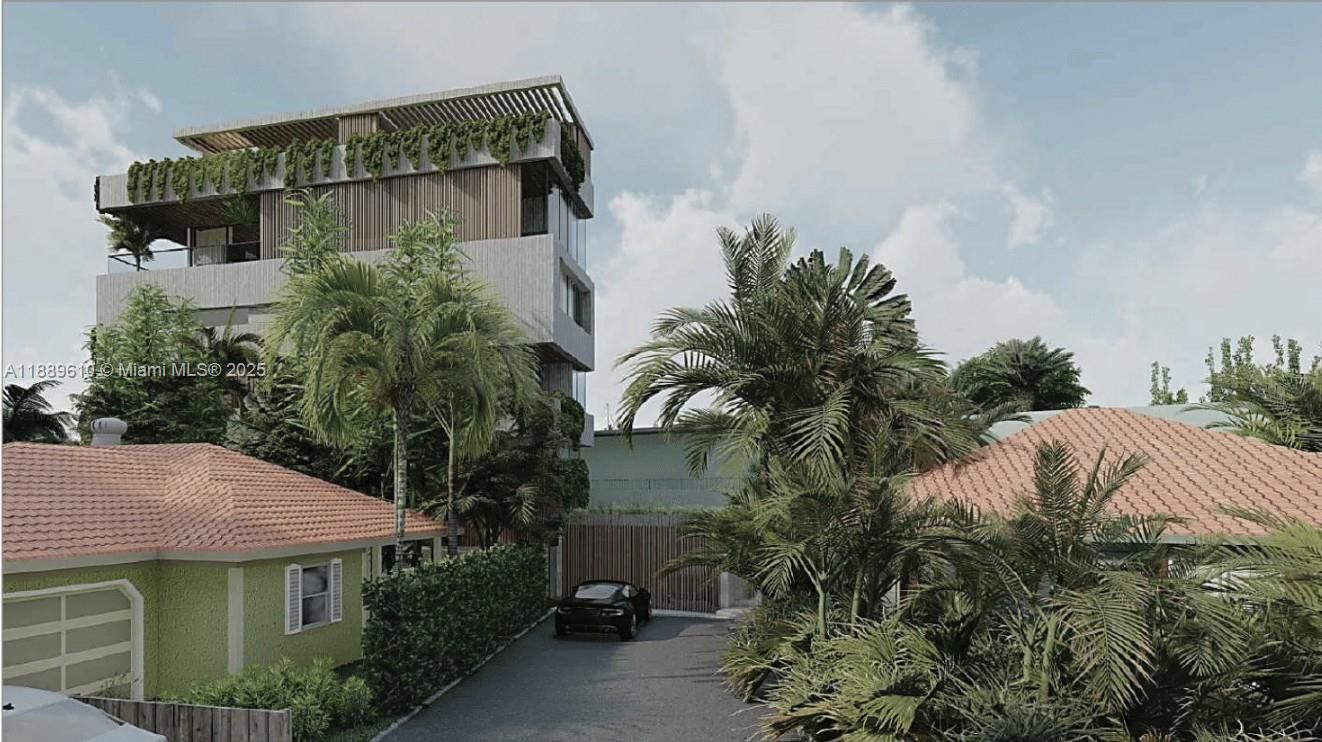 Exterior, Facade, Mediterranean