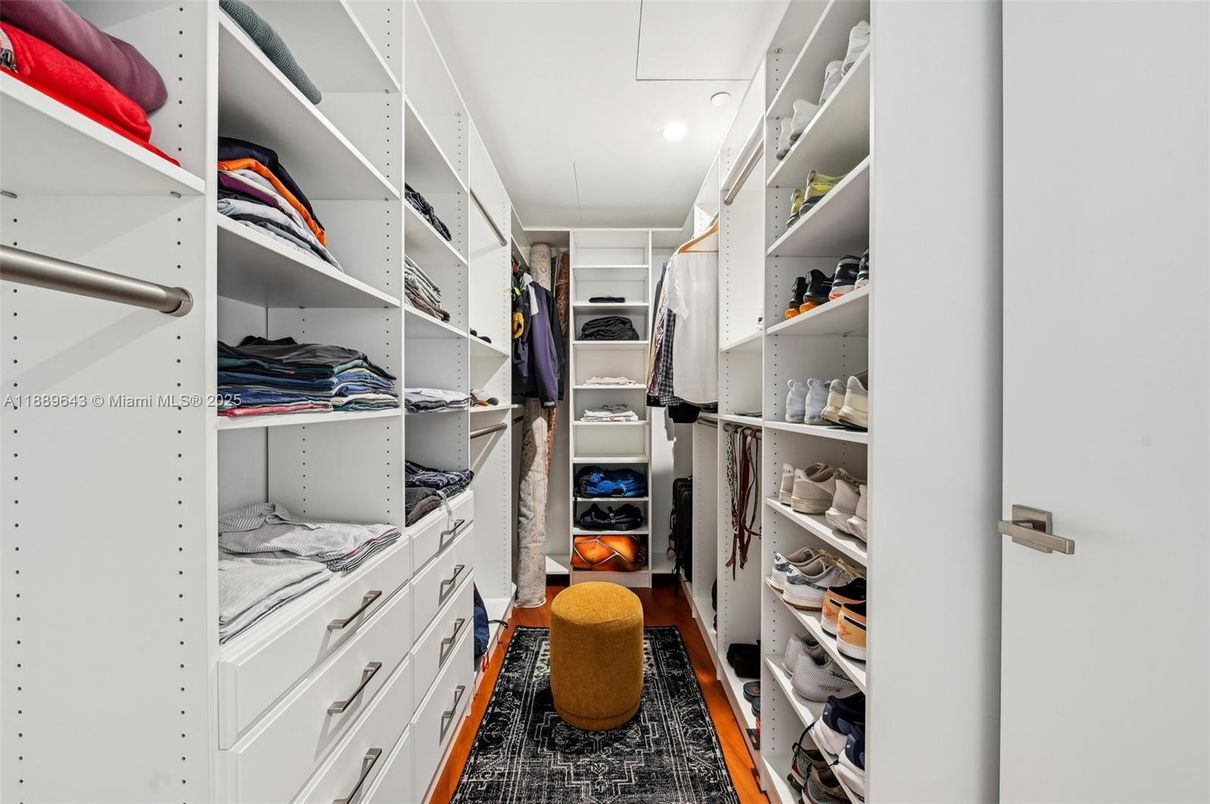 Interior, Recessed Lighting, Walk-in Closets