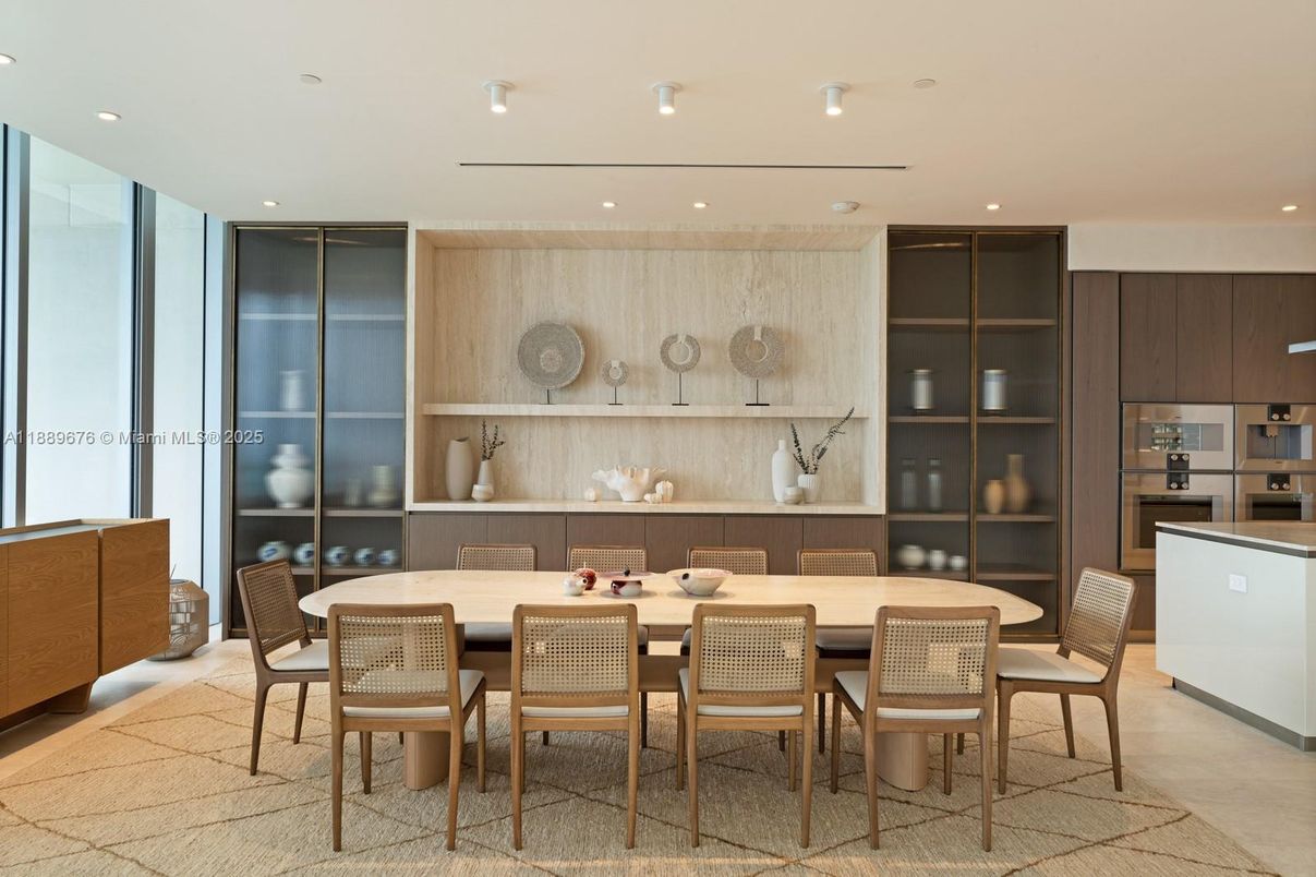Dining room, Interior, Kitchen, Recessed Lighting, Stainless Steel Appliances