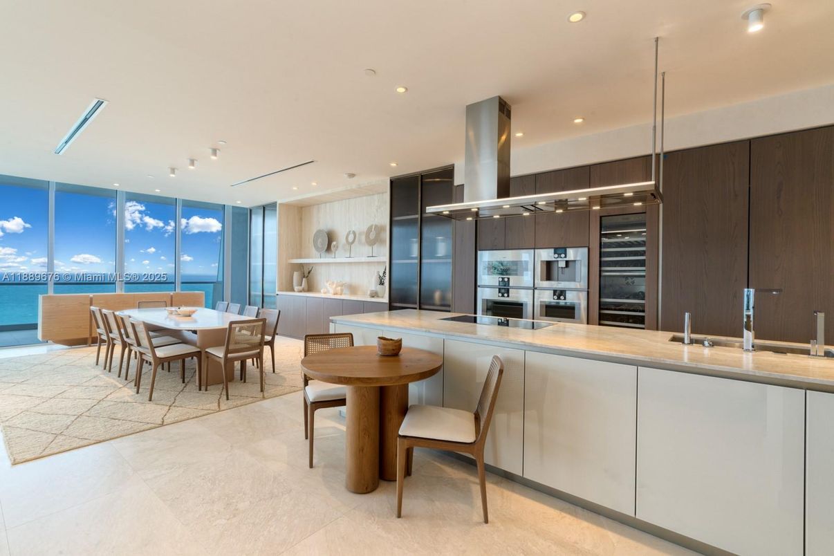 Dining room, Interior, Kitchen, Pendant Lights, Recessed Lighting, Stainless Steel Appliances, Water