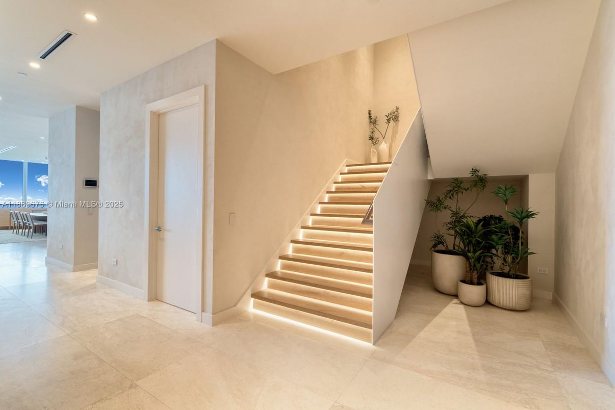 Interior, Recessed Lighting