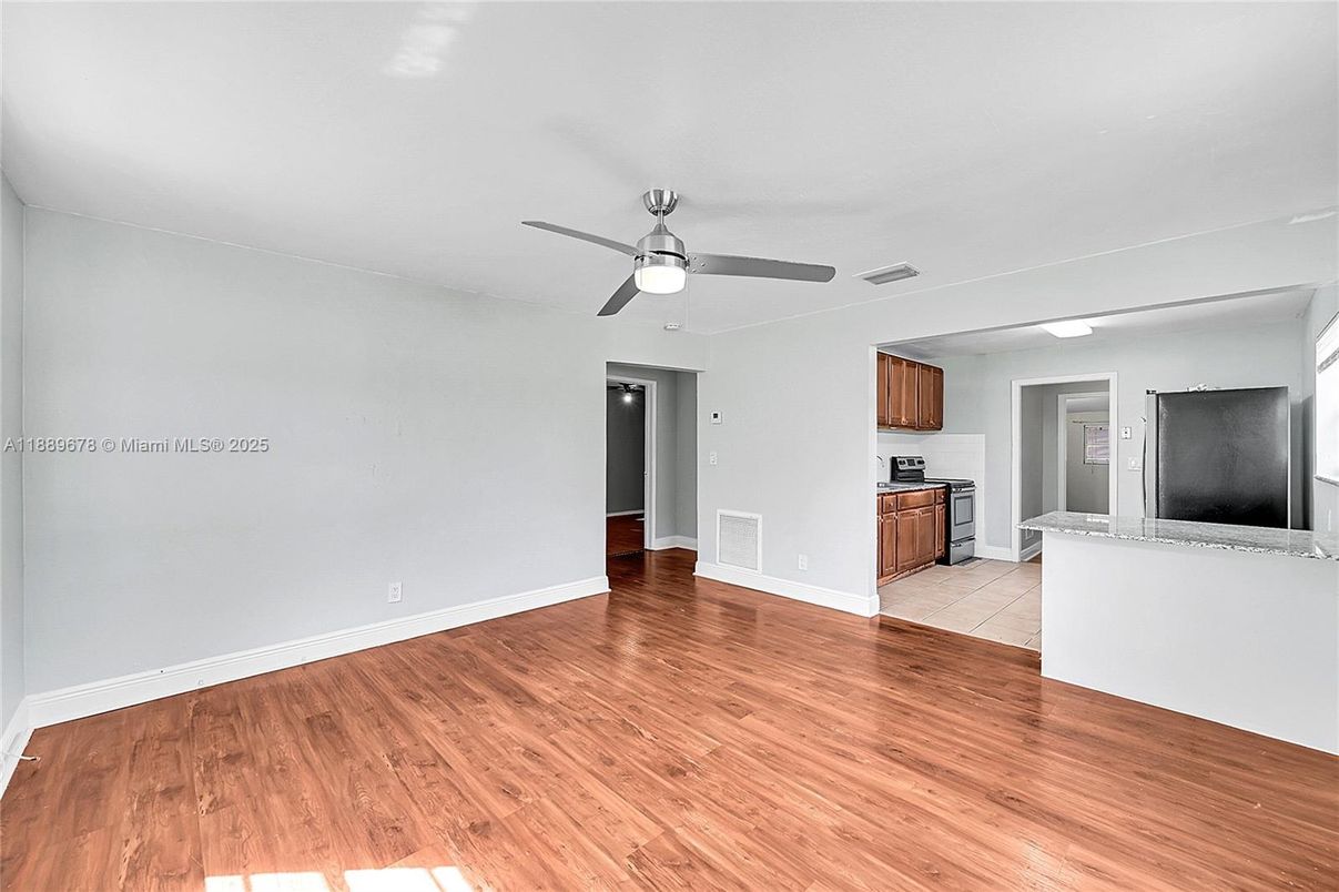 Empty room, Interior, Kitchen, Wood Texture Flooring